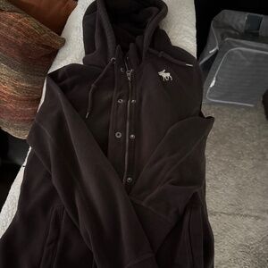 Hoodie bottom zipper with packets